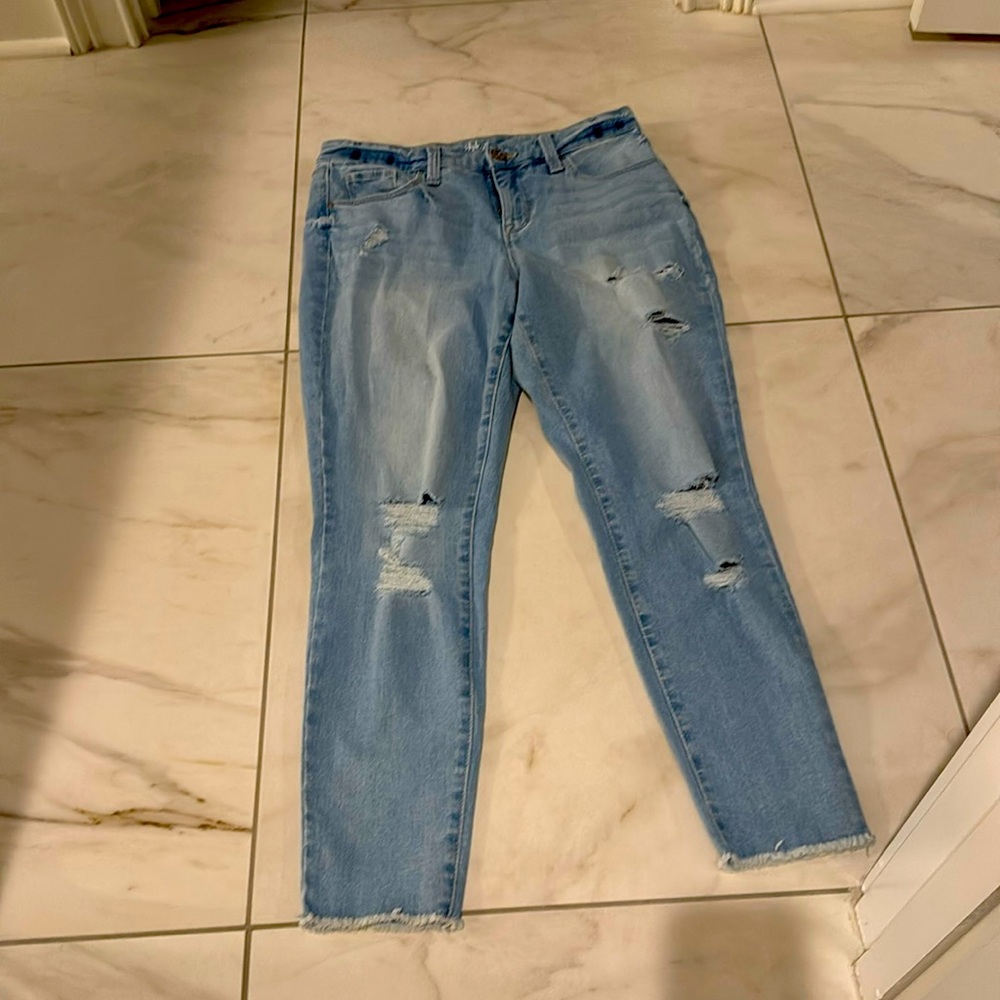 Distressed denim jeans. NWOT size 10p